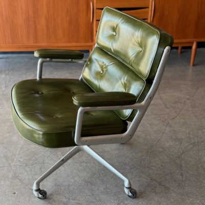 Eames Herman Miller Time Life Executive Chair in Green Leather